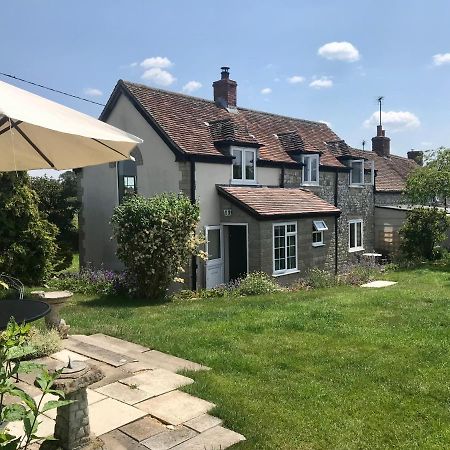 Charming Modernized Country Cottage Near Mere, Wiltshire Mere  Bagian luar foto