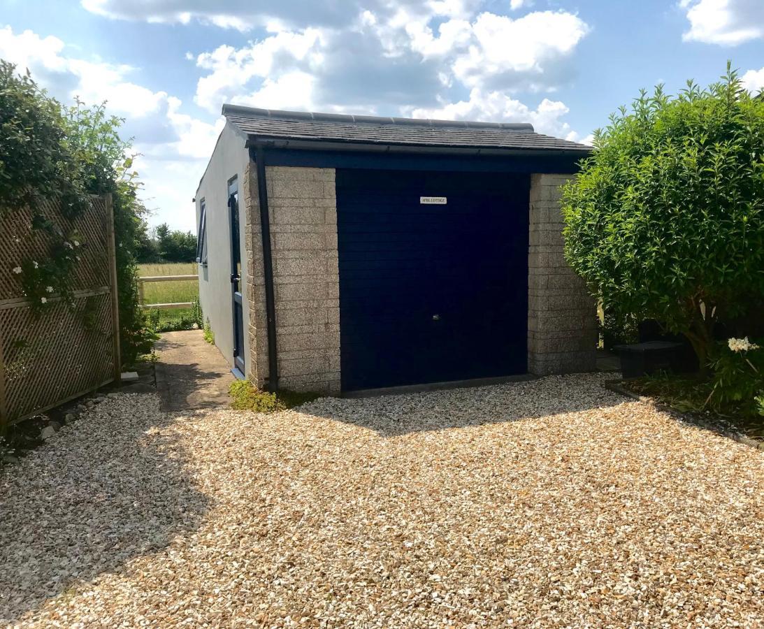 Charming Modernized Country Cottage Near Mere, Wiltshire Mere  Bagian luar foto